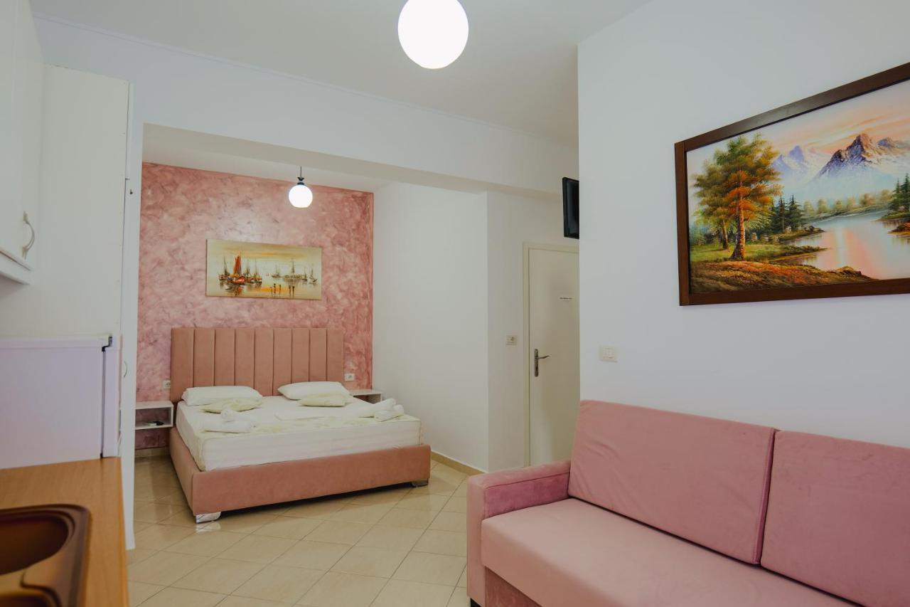 Eleni Guest House Sarandë Exterior foto